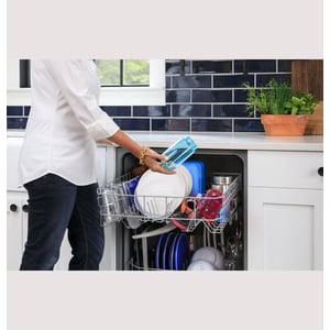 GE Top Control Dishwasher with Sanitize Cycle & Dry Boost - Gdt550pgrbb, Black product image