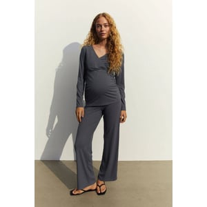 H&M Mama 2-Piece Maternity/Nursing Set: Comfortable and Stylish product image