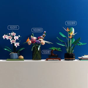 Build a Beautiful Blue Orchid with LEGO's Botanical Collection product image