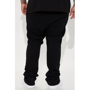 Comfortable Men's Skinny Flare Sweatpants in Black product image