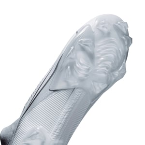 White Nike Vapor Edge Pro 360 2 Molded Football Cleats for Men, Size 7.5 product image