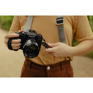 Micro Clutch Hand Strap for Small Mirrorless Cameras product image