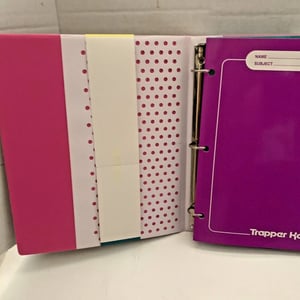 Vintage-Inspired Trapper Keeper Binder with 1" Metal Rings and Folders product image