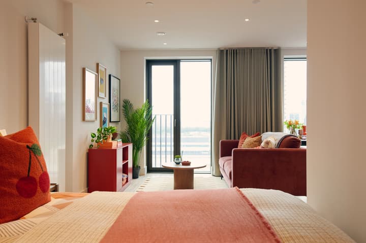 Studio · 50 - 60 Charter Street