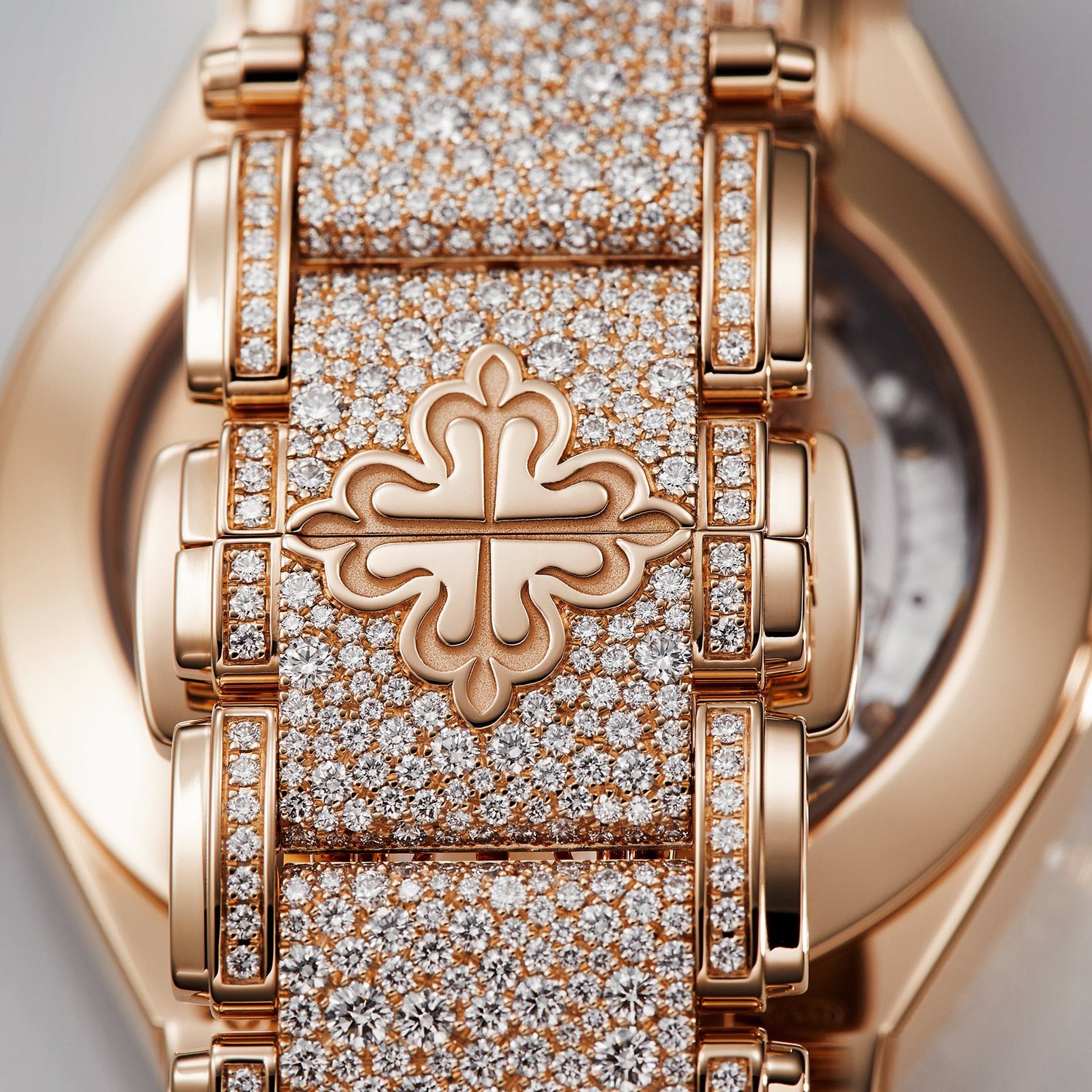 Patek Philippe Twenty~4 Gold (7300/1450R-001)