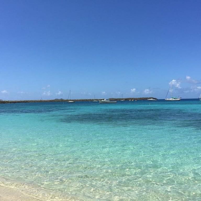 Brewers Bay Beach
