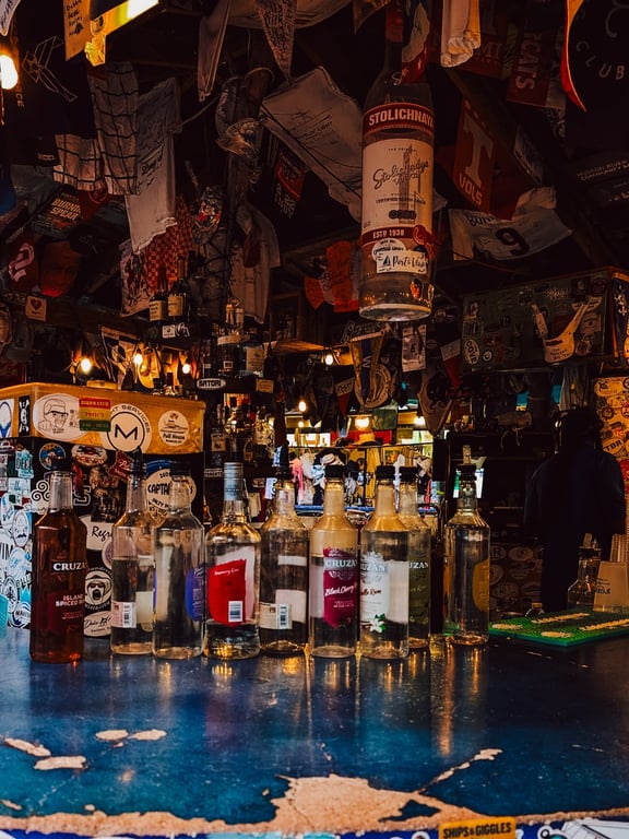 Dive In Bar