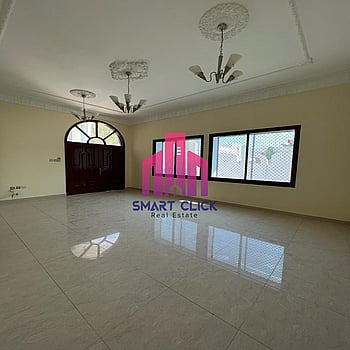 villa 5 - bedrooms for rent on Al Qurm Street in Abu Dhabi