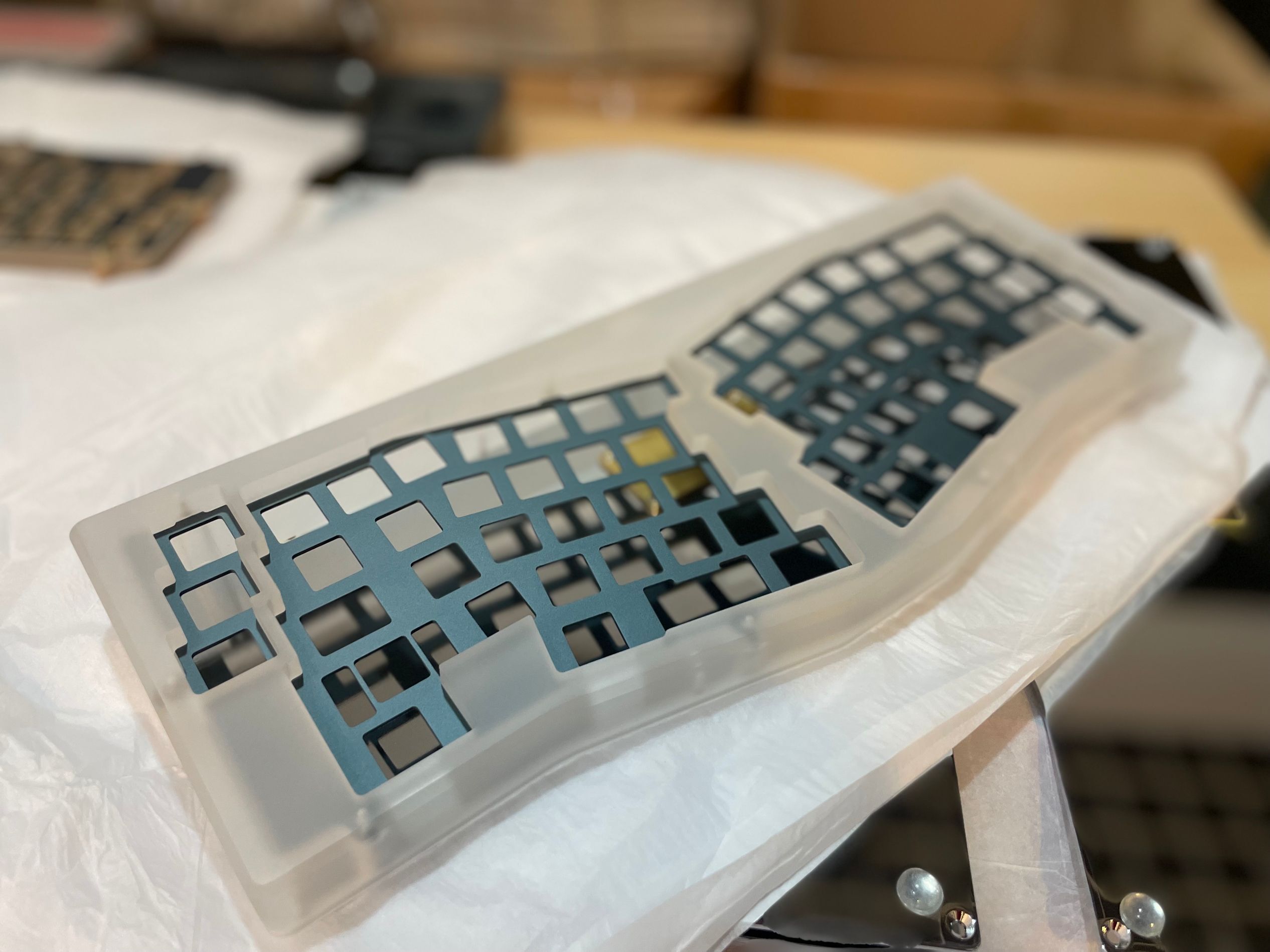 Samice 60% custom kit image 4