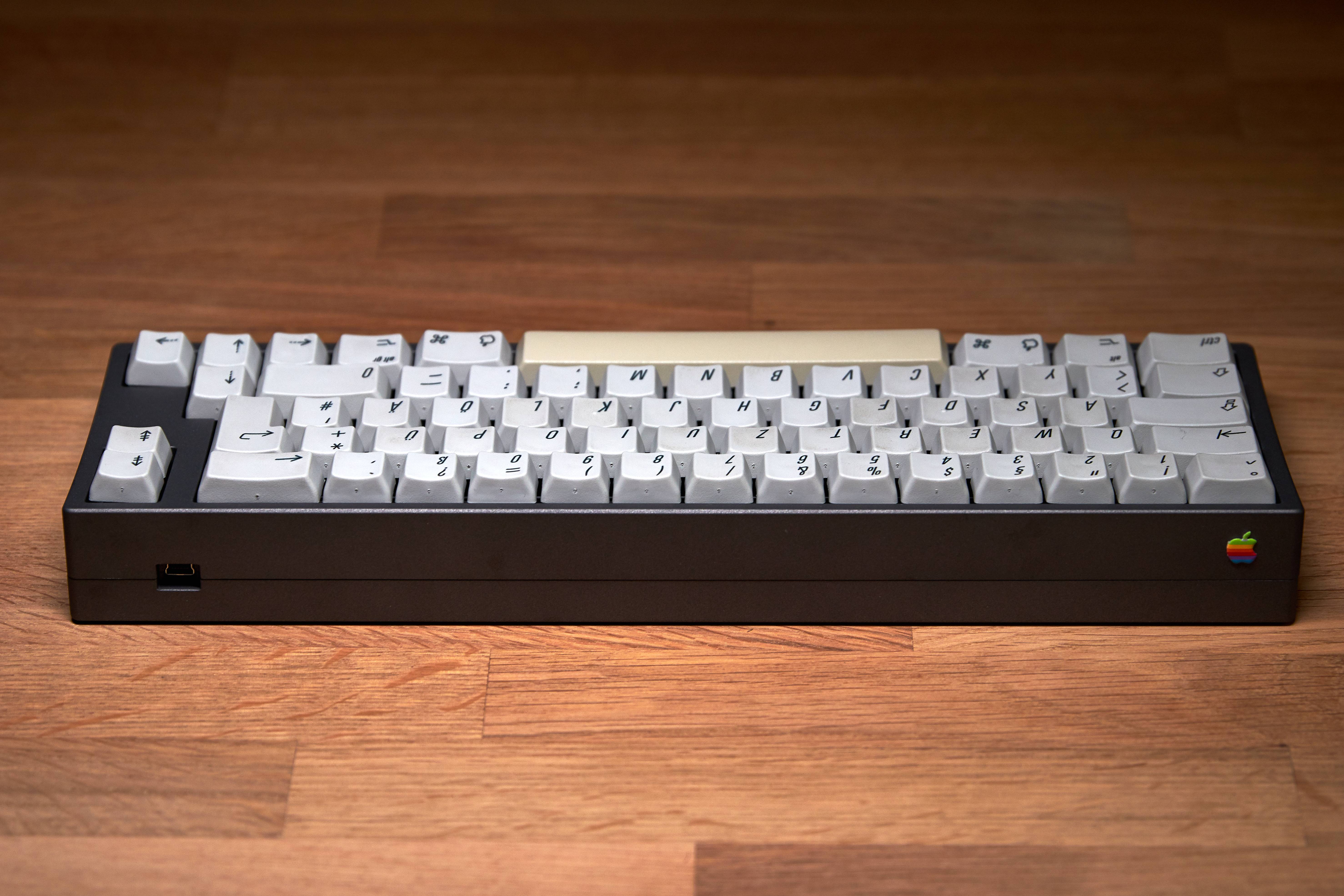 Borsdorf: a 66% keyboard for Alps switches and Apple M3501 ISO keycaps image 8