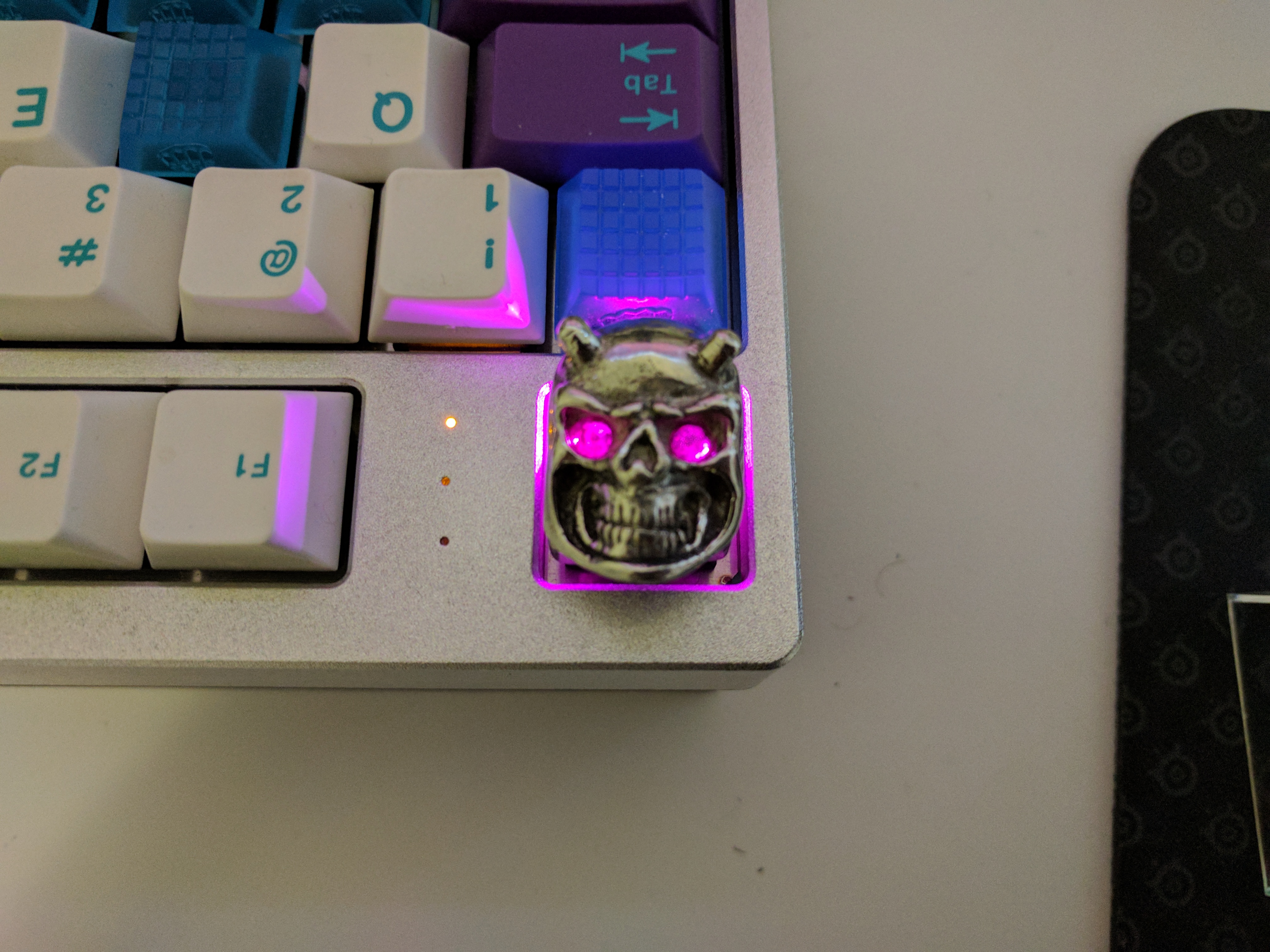 Ducky Nordics,The butcher and Twin six shooters Artisan(8|14 left)