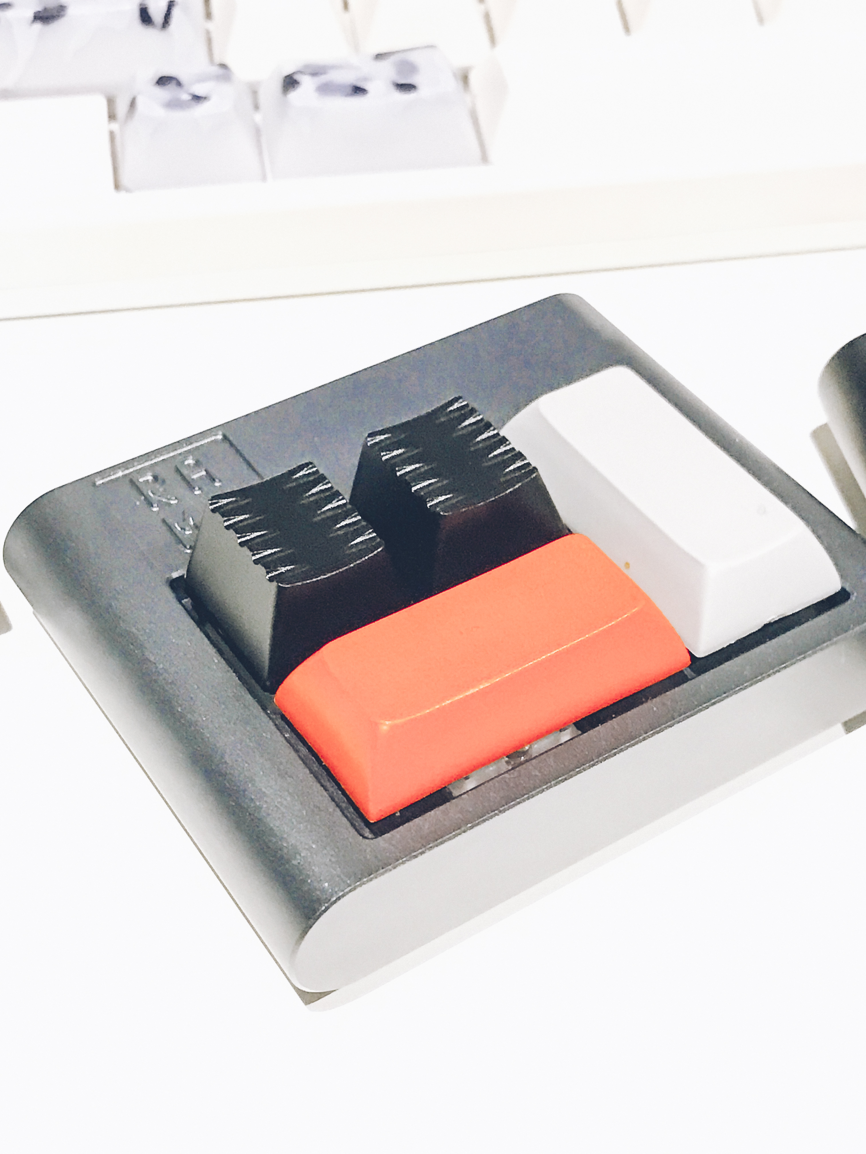 RAMA WAVE ANODIZED BLACK CNC KEYCAP [SHIPPING] image 12