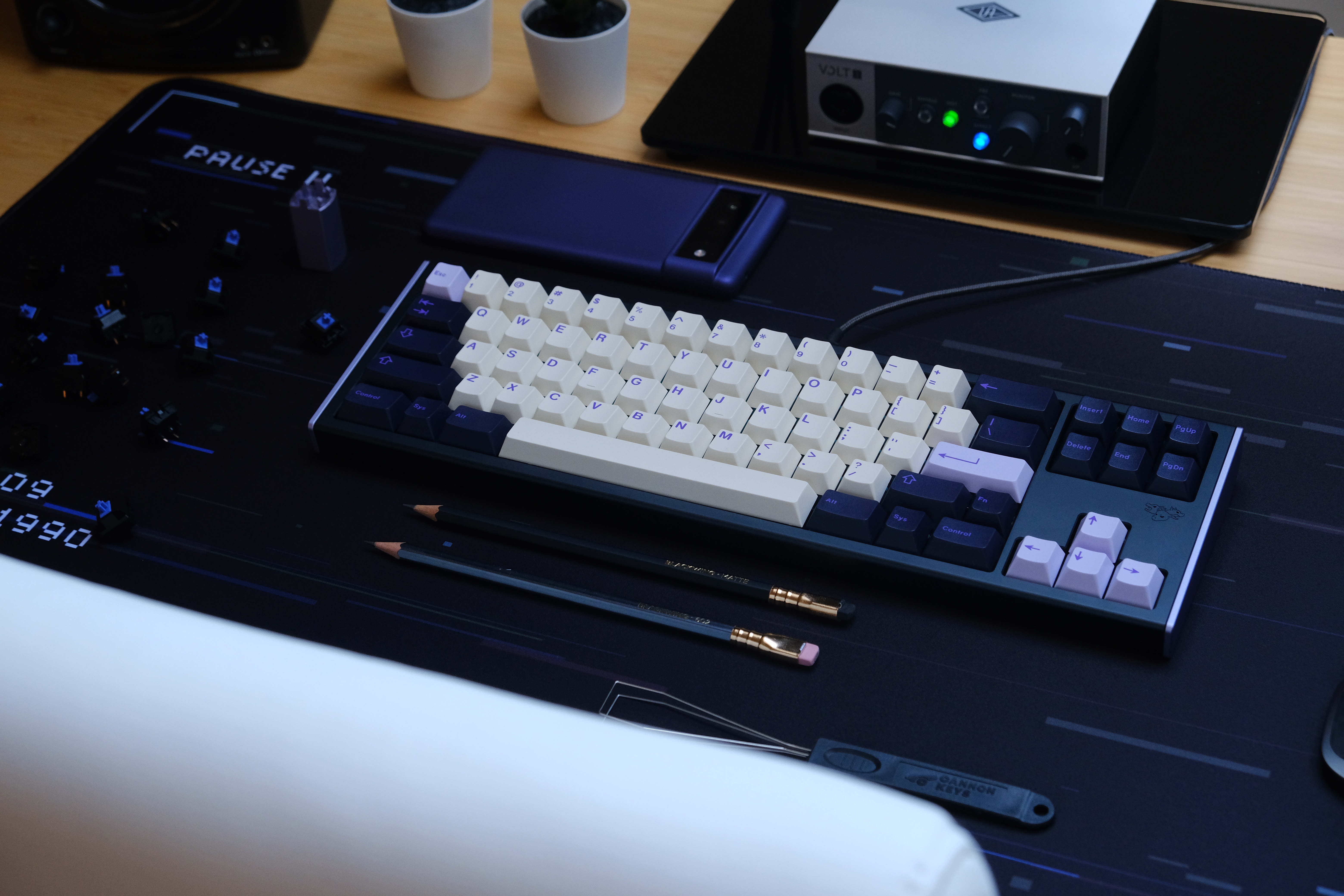 Cerberus FRL TKL Keyboard - With Glowing Eyes! image 20