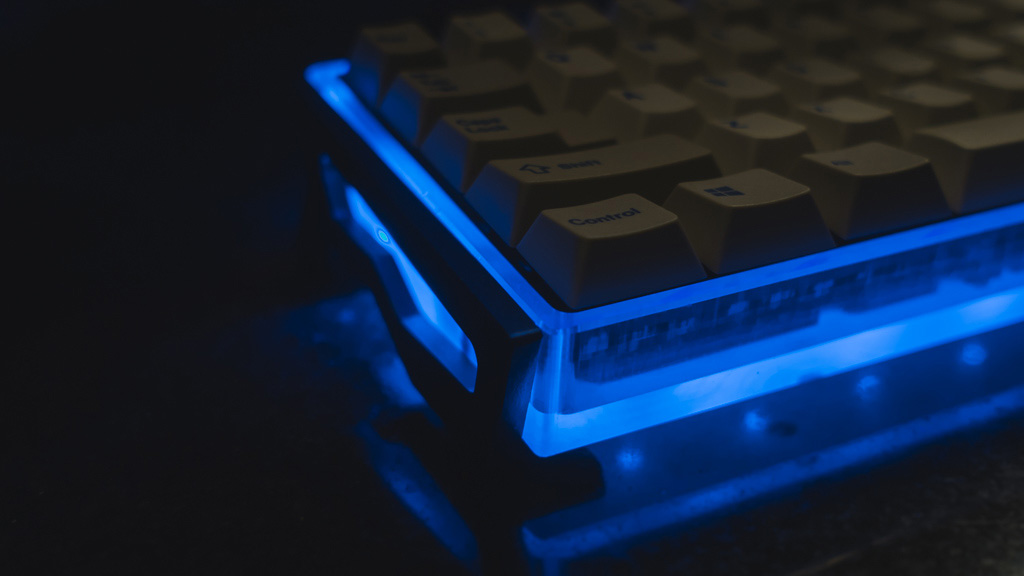 LUSTRO Aluminum + Acrylic Custom 60% Case [Packing] image 6