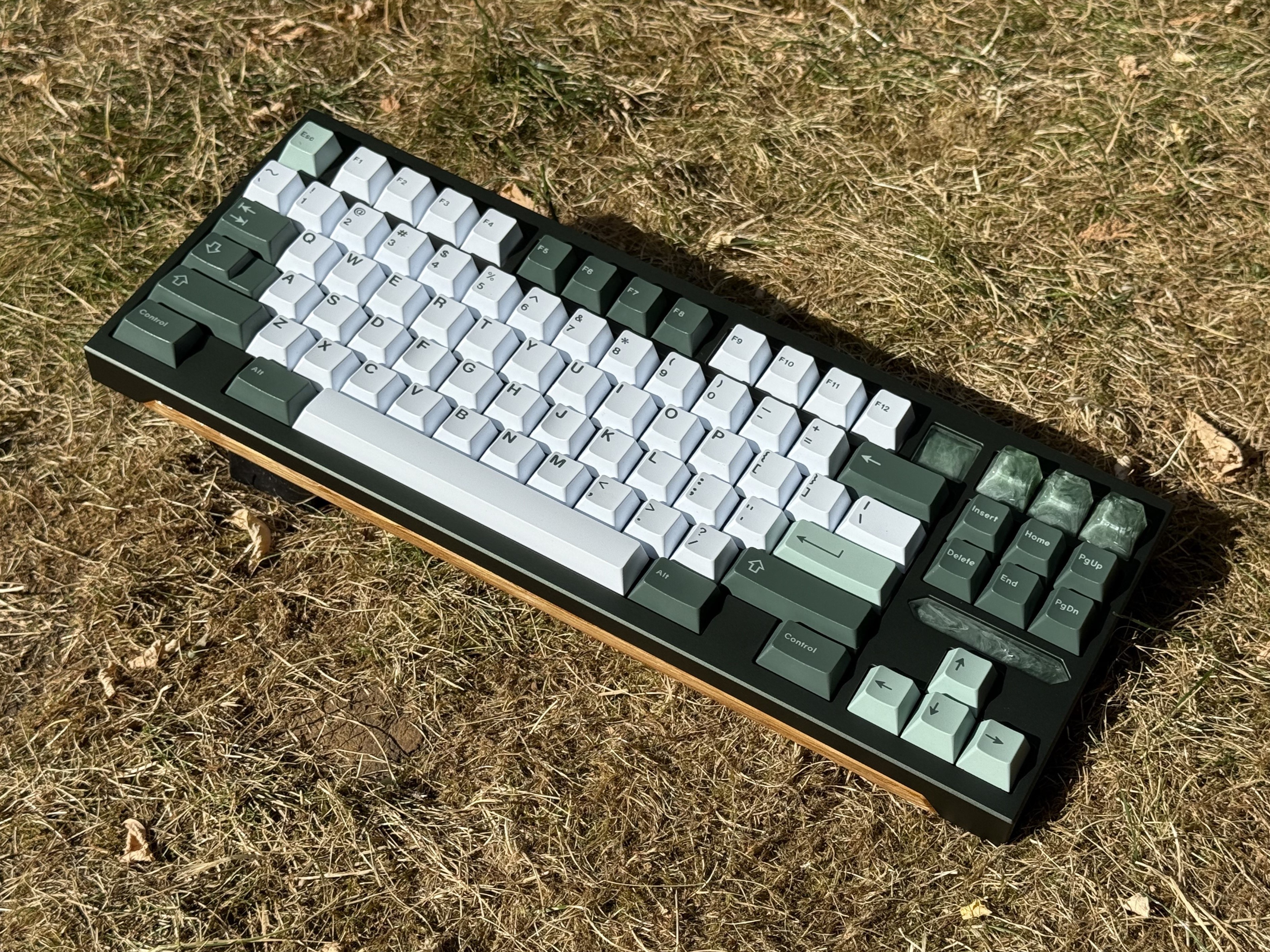 FRΛGMENT TKL - Artisan Resin Accents, 7000+ Configurations image 27