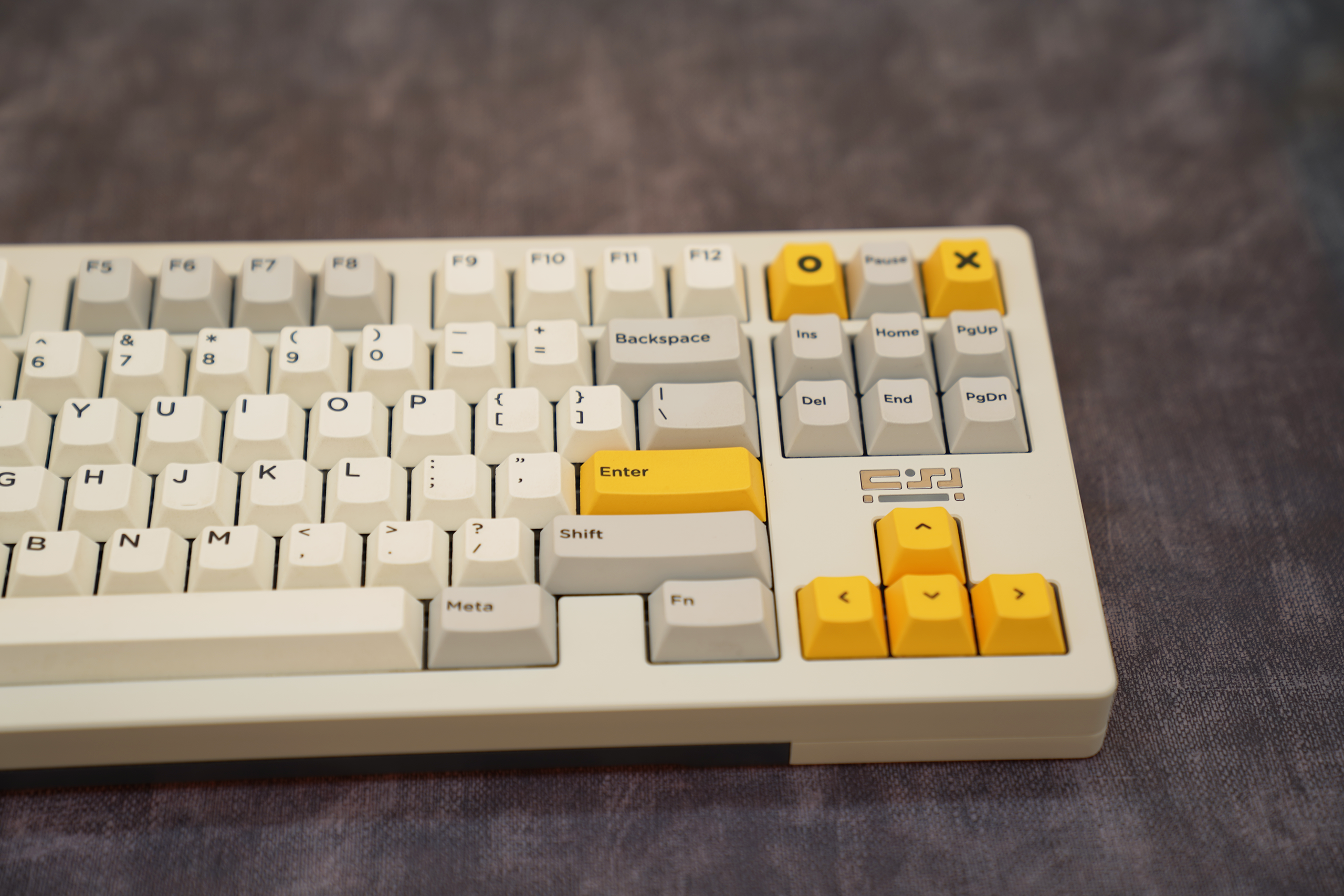 MOBULA80 in-stock buy : a split PCB/plate designed TKL by CUBE Studio image 6