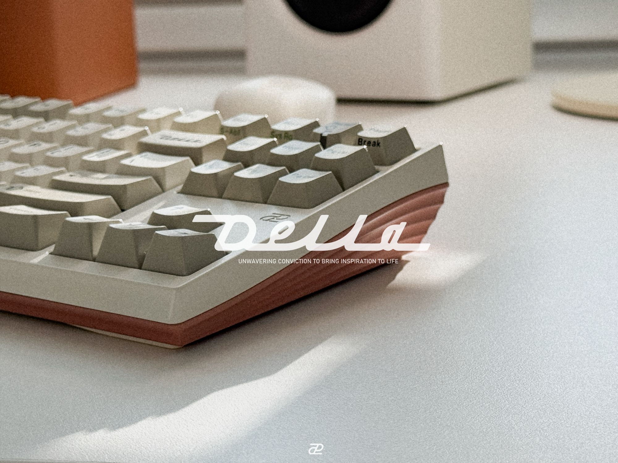 Della 960 - TKL F13 WKL - Inspiring Home Studio Photo '2025 02 04 'iPhone 15 image 25