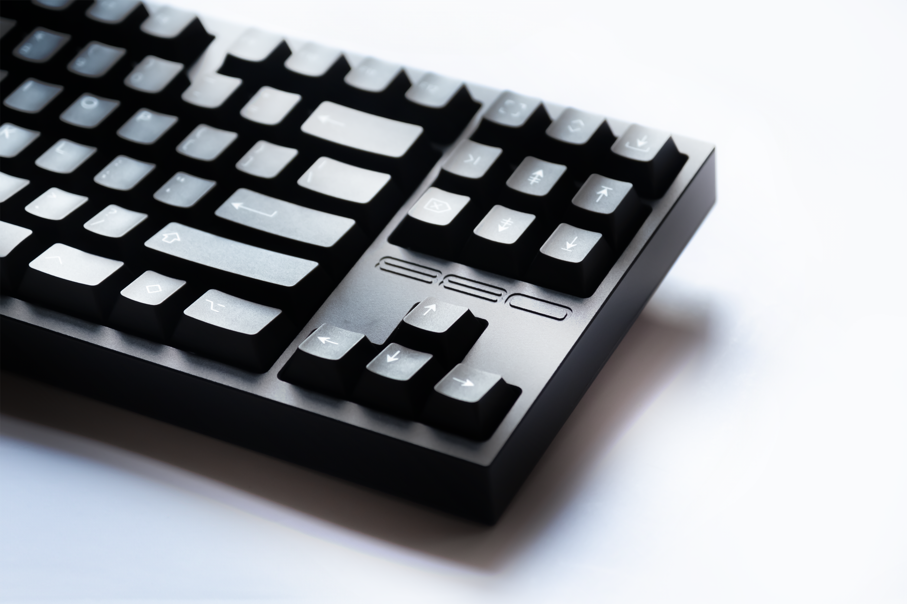 880 | Cone feet TKL