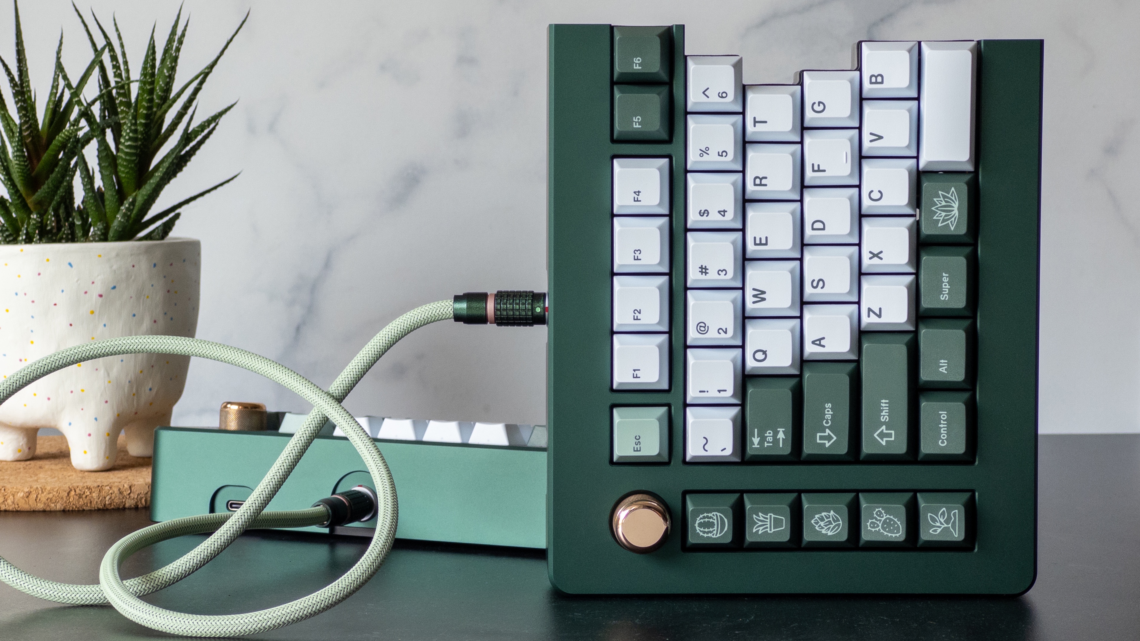 Theseus75 - A balanced 75% split w/ USB passthrough | EXTENDED TO 2 AUG image 9