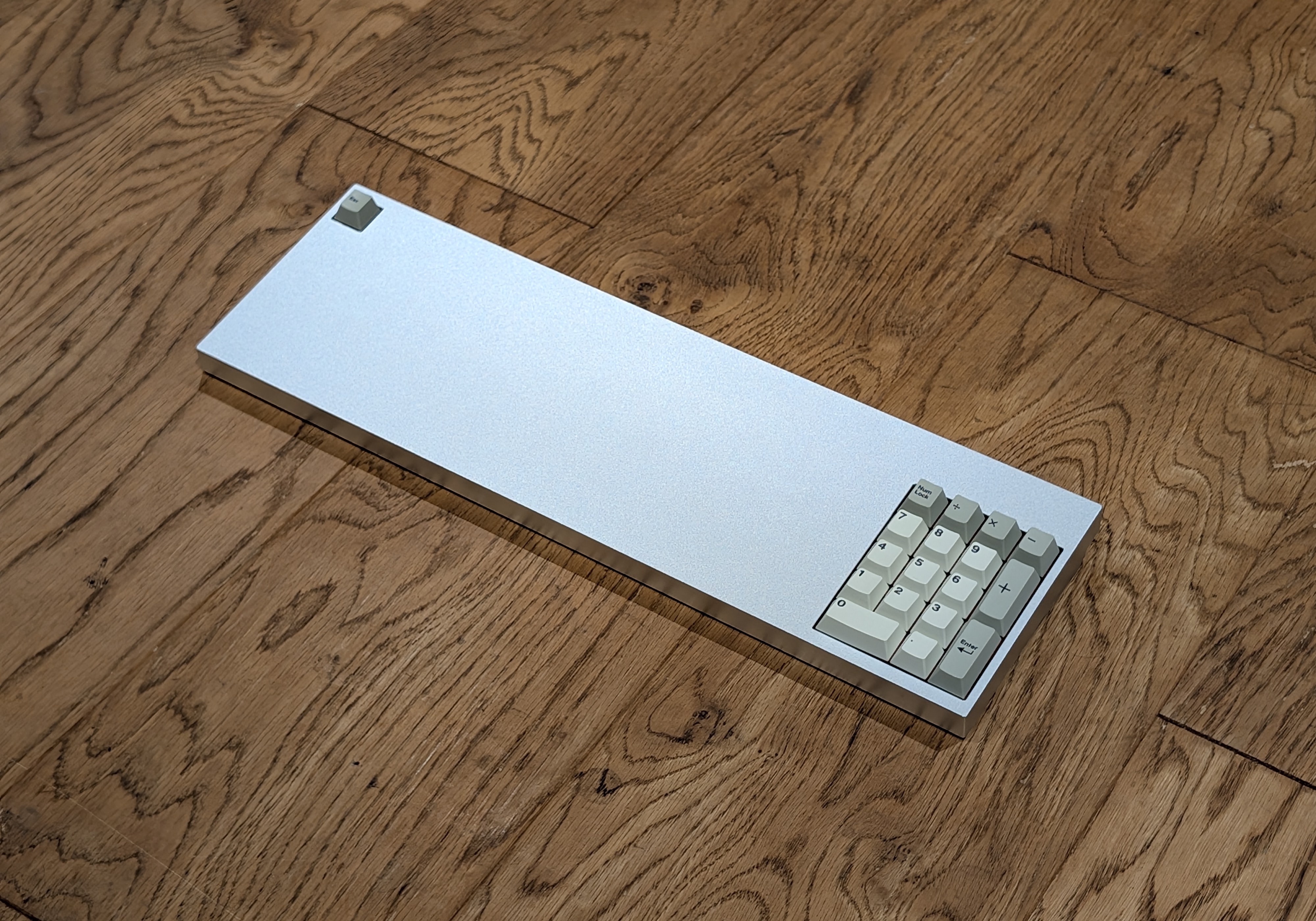 Graviton - Fullsize Numpad