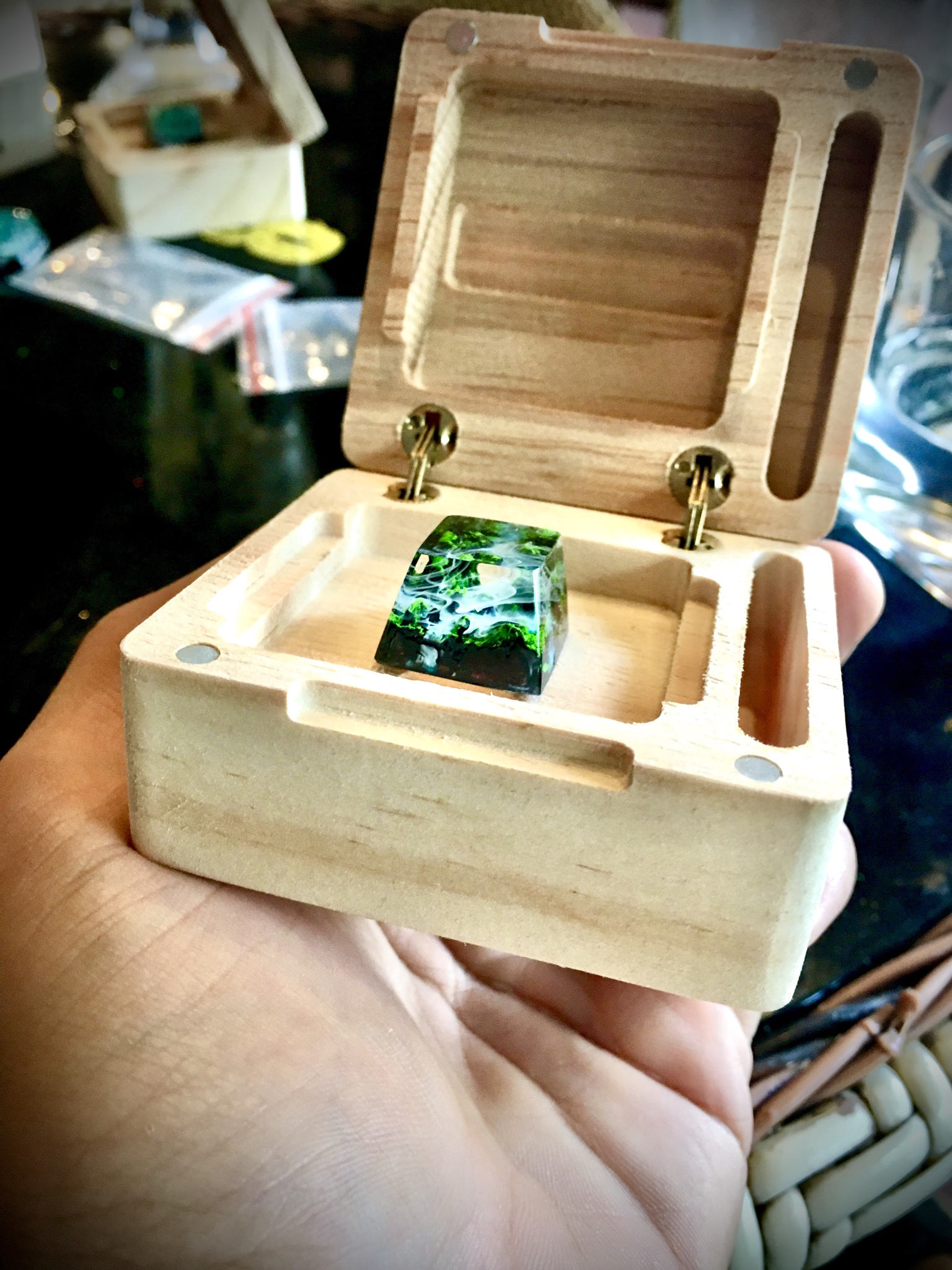 Keycap Artisan - Snow Valley and Mysterios forest image 7