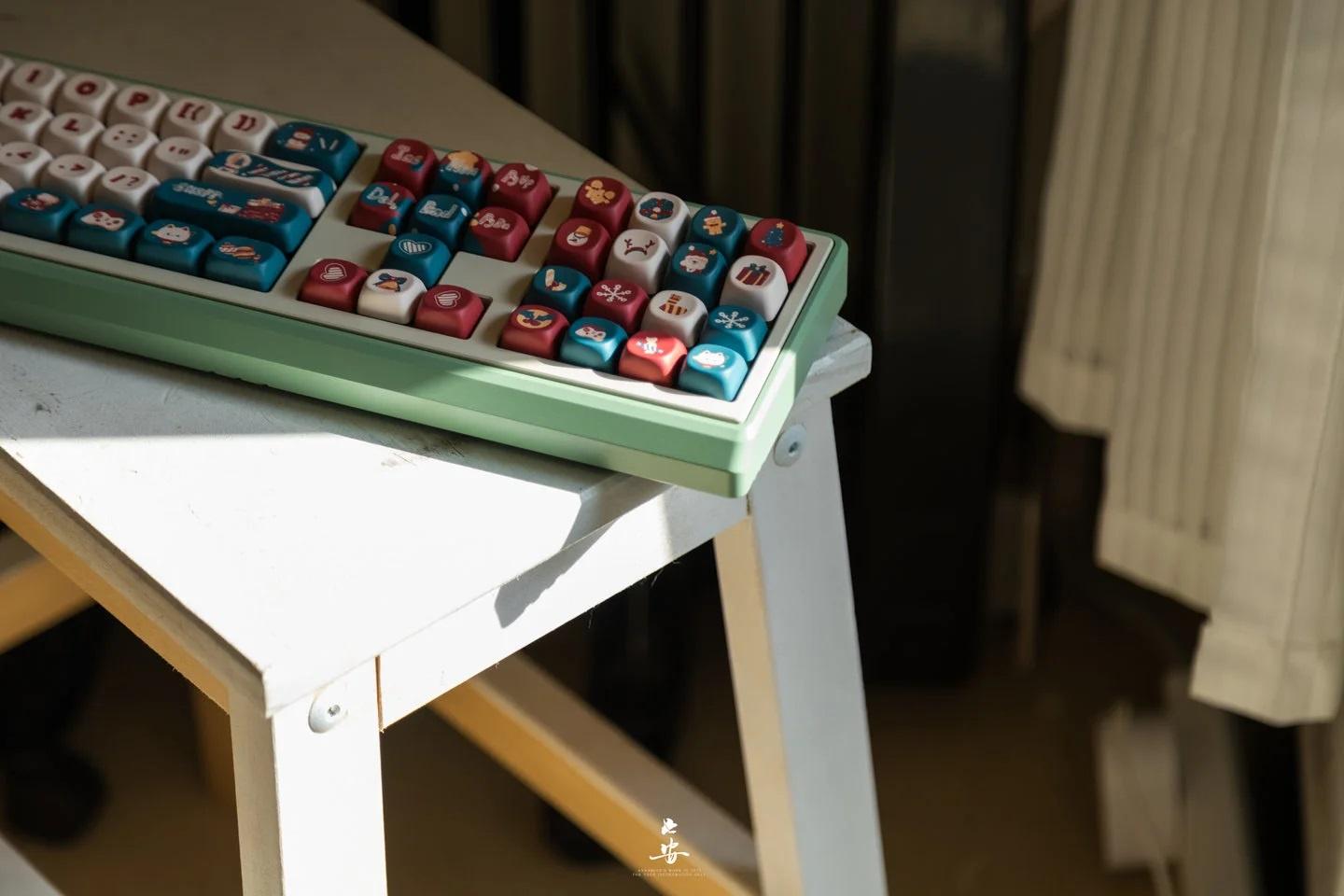 Machete_v1,a strip of keyboard! image 11