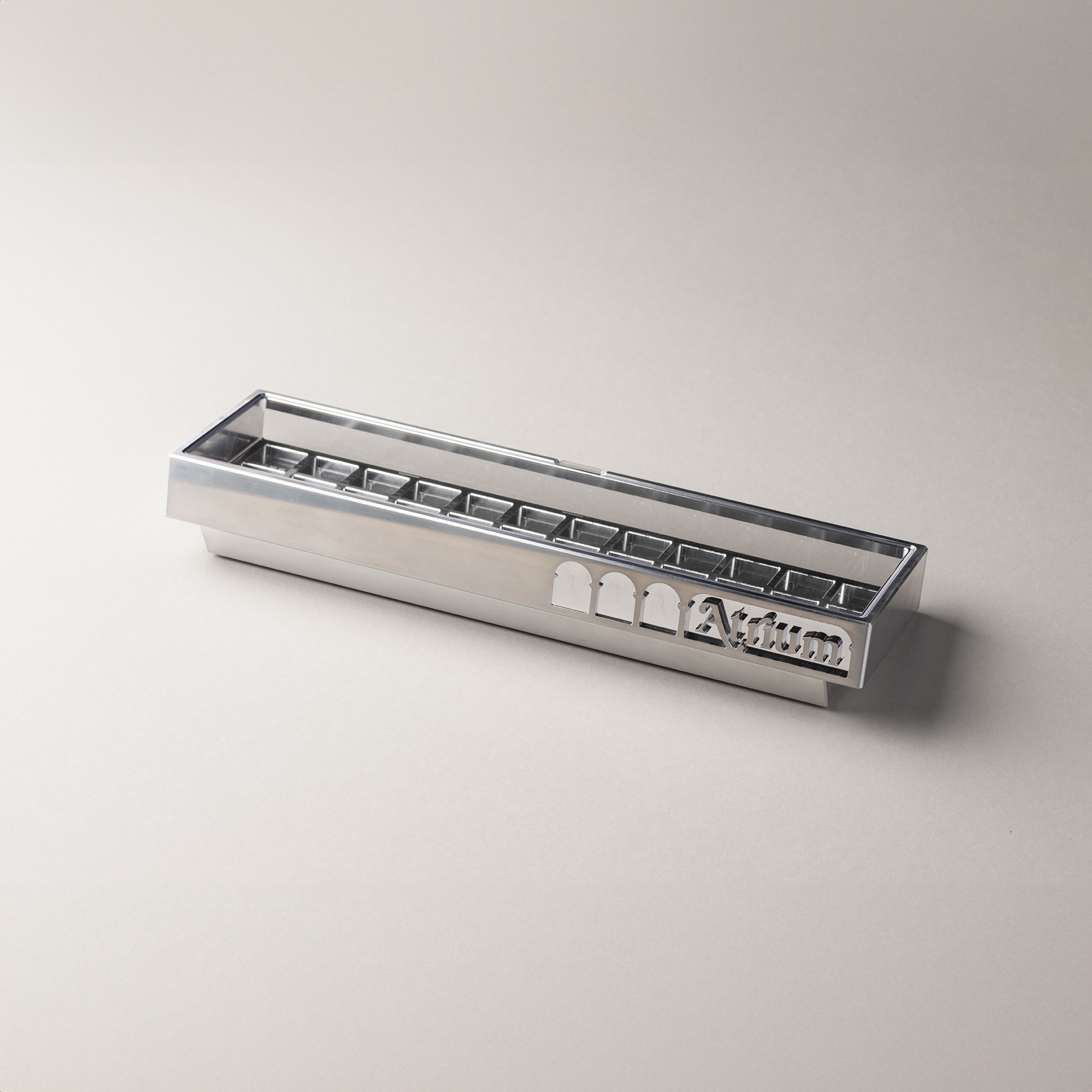 Atrium: A premium, multiple window artisan keycap display box image 7