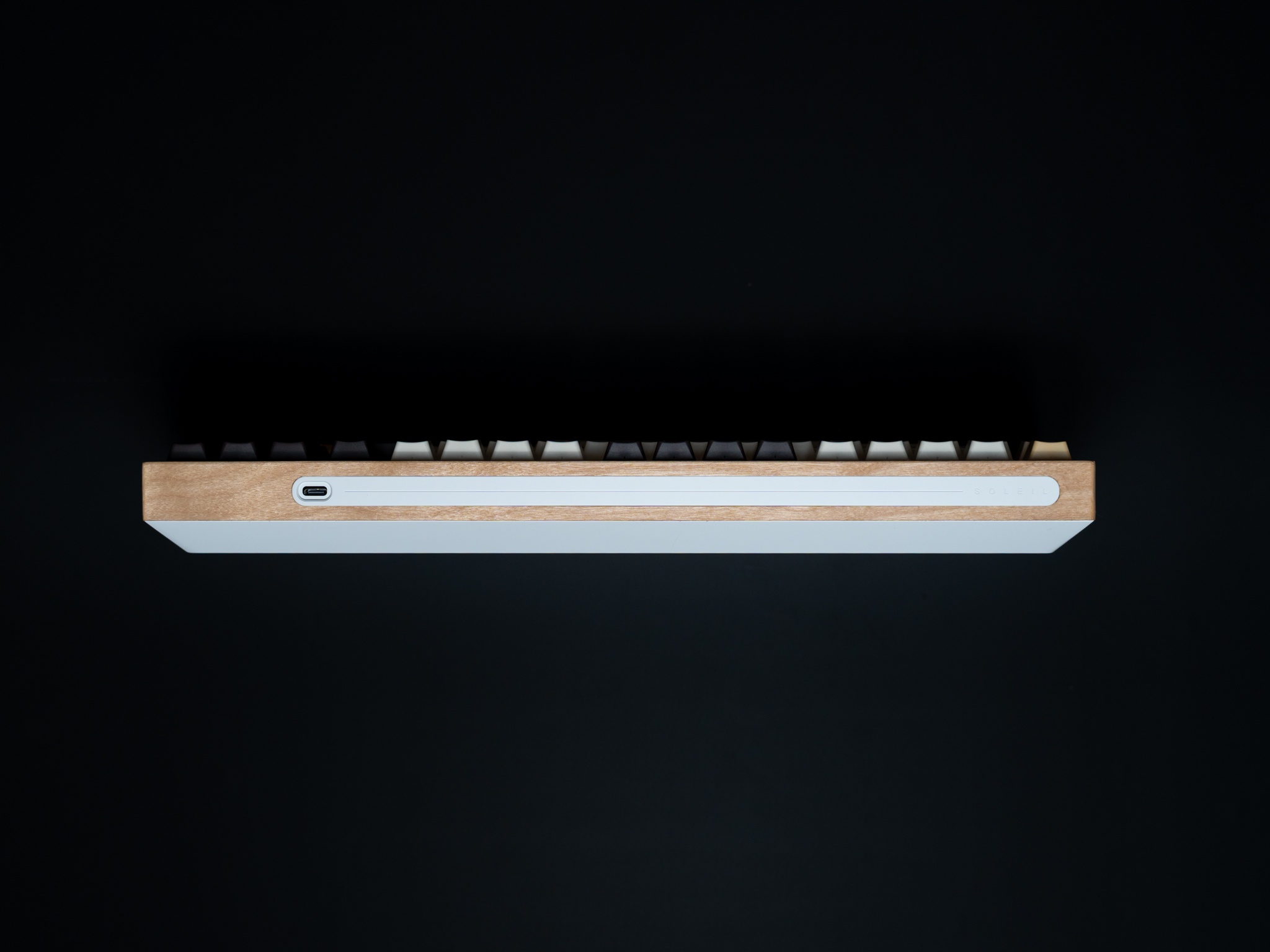 Soleil - A Beautiful Solar Powered Wireless TKL - GB October 10th! image 12