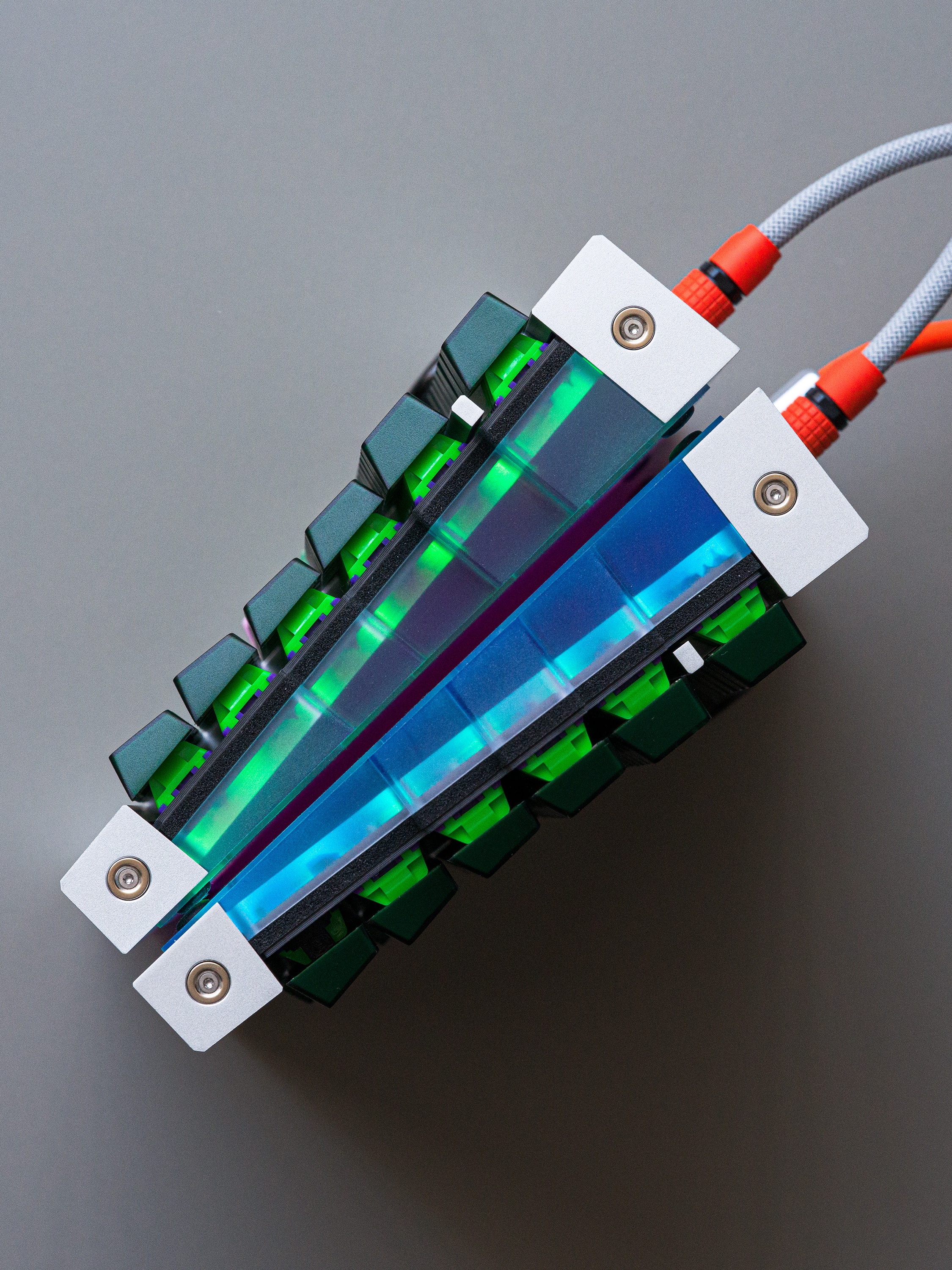 Theseus75 - A balanced 75% split w/ USB passthrough | EXTENDED TO 2 AUG