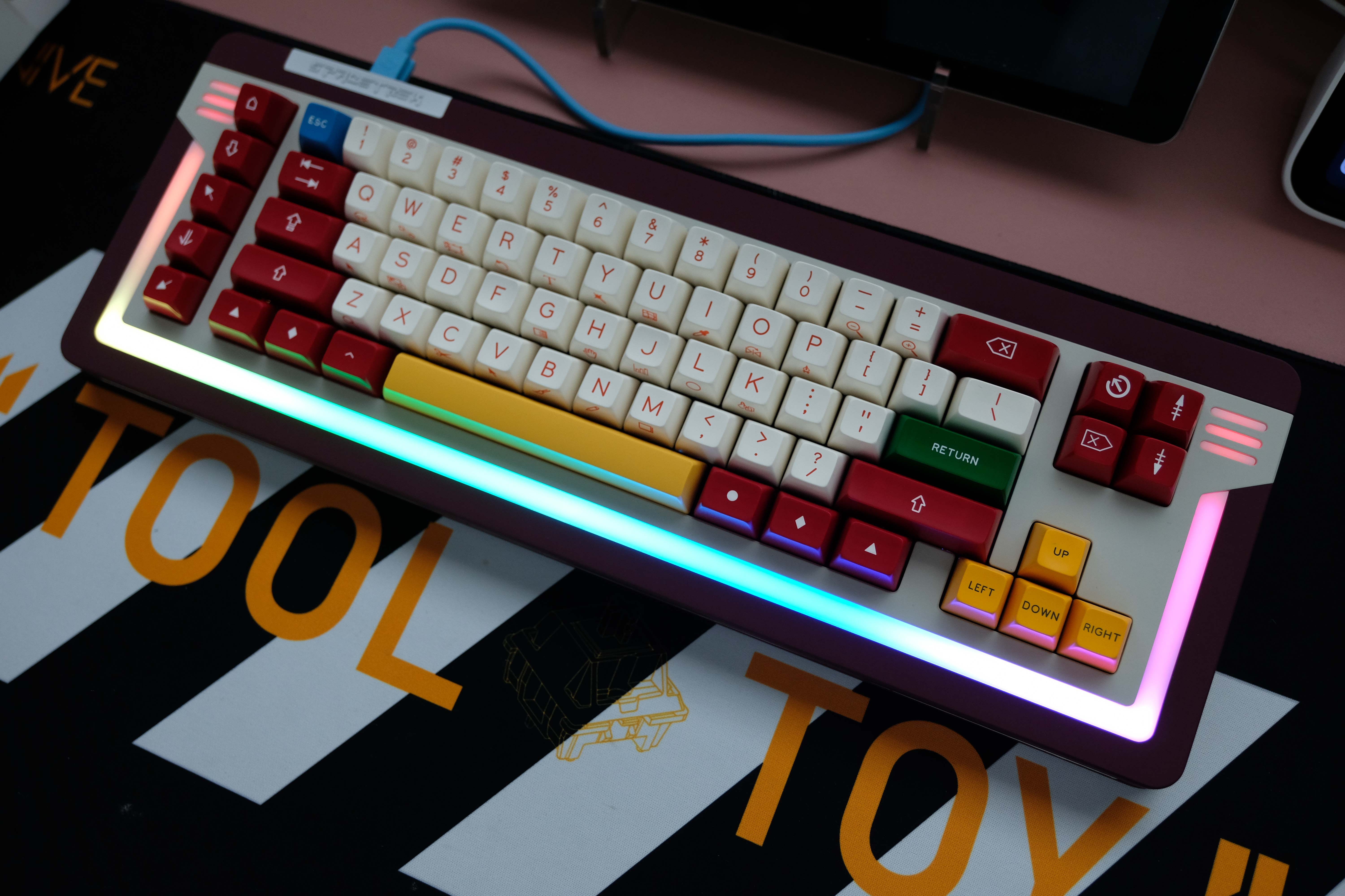 [GB Closed]Space Trek- QMK, wired, hotswap,14 colors