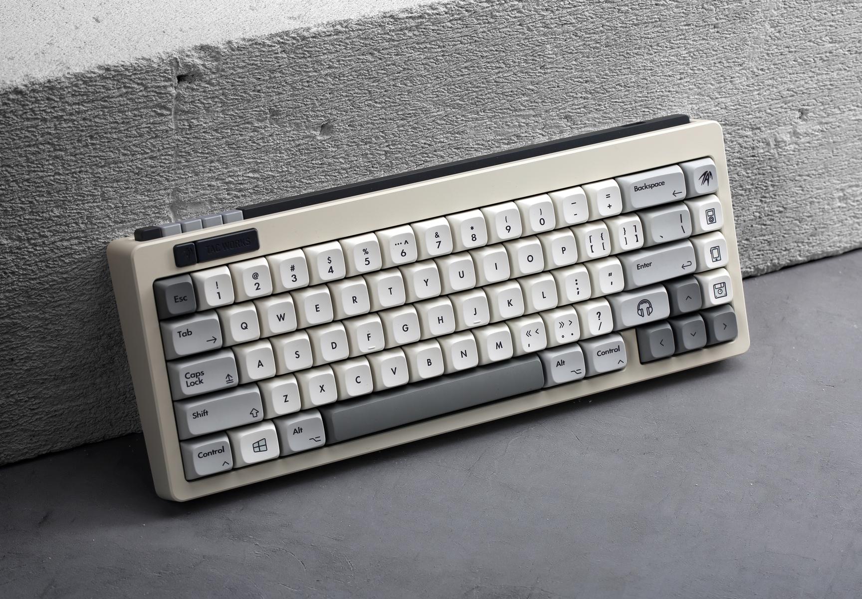 TAC-K1 65% Keyboard Kit-Audio Speaker & Customizable Nameplates-GB Open Now image 12