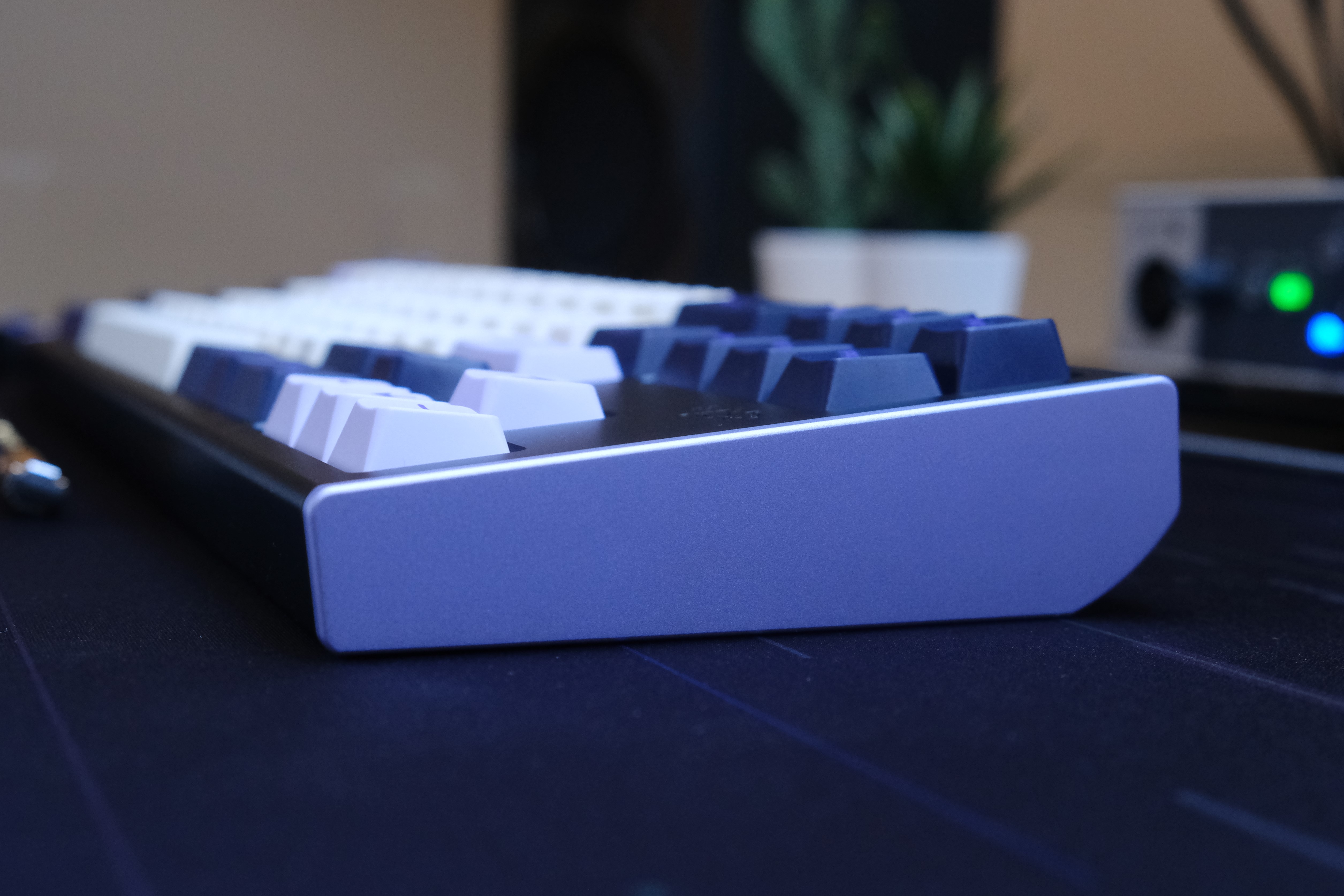 Cerberus FRL TKL Keyboard - With Glowing Eyes! image 7
