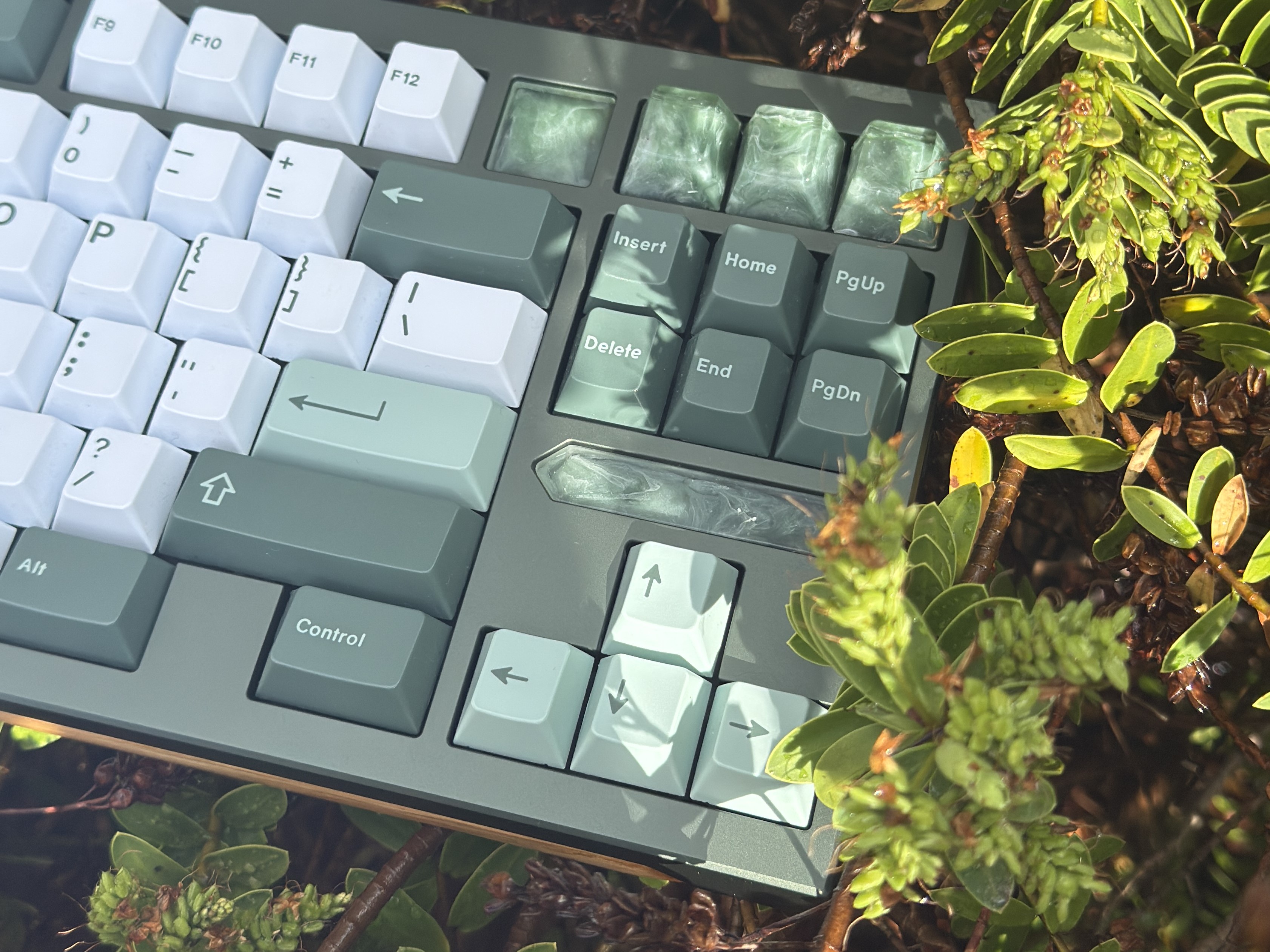 FRΛGMENT TKL - Artisan Resin Accents, 7000+ Configurations image 29