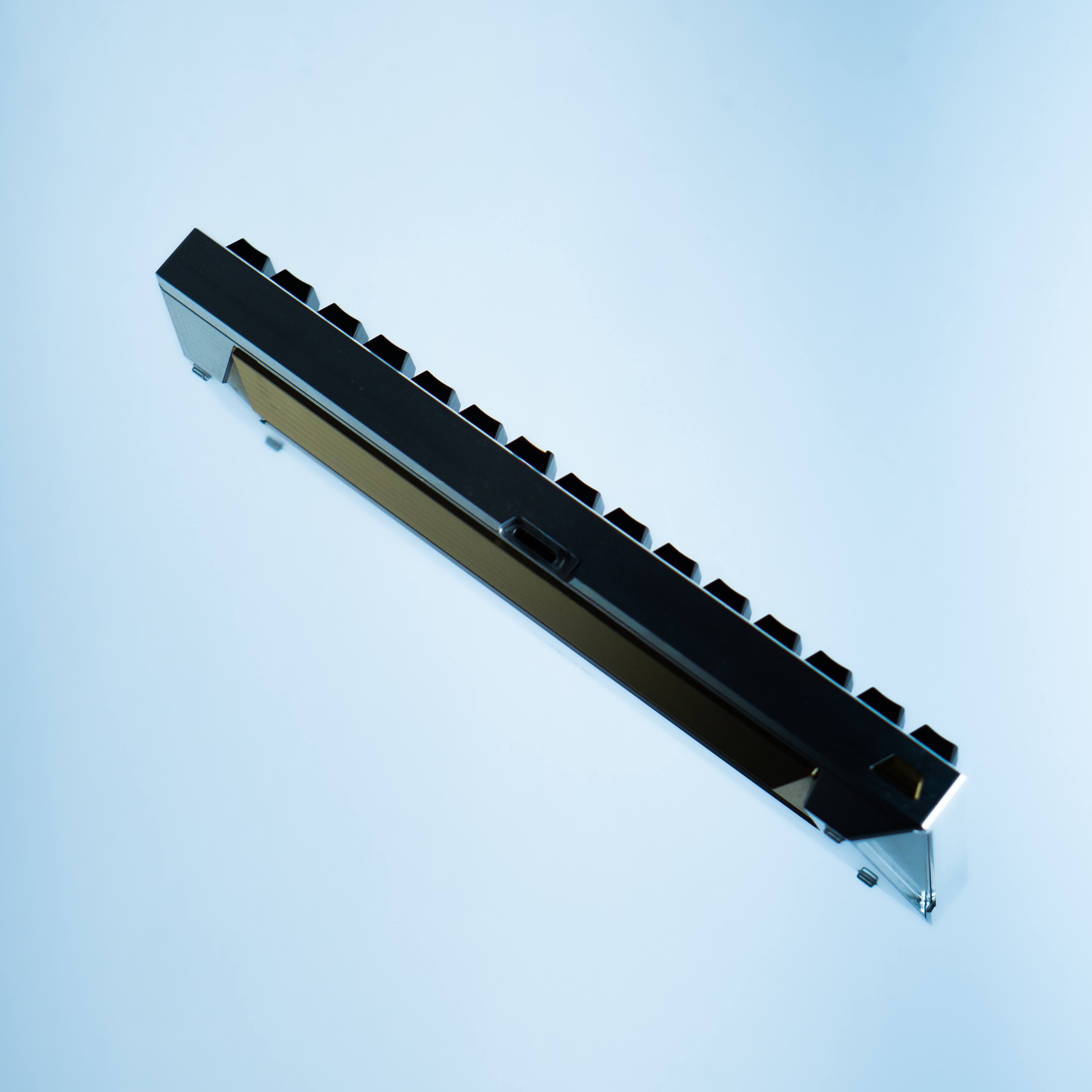 RAE | AURUM - 60% Gasket Integrated Top Mount image 27