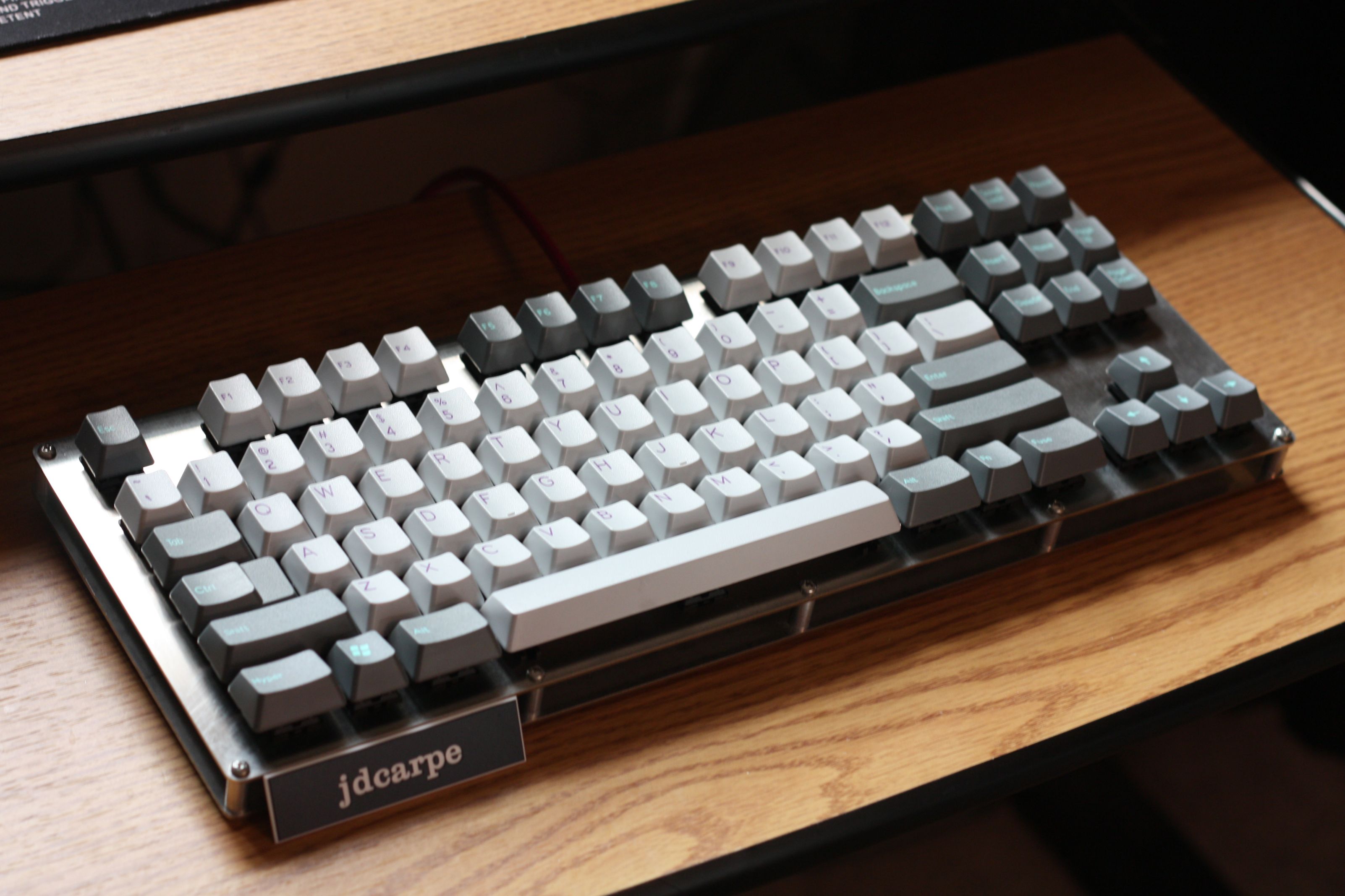 75% Skeleton Keyboard image 3