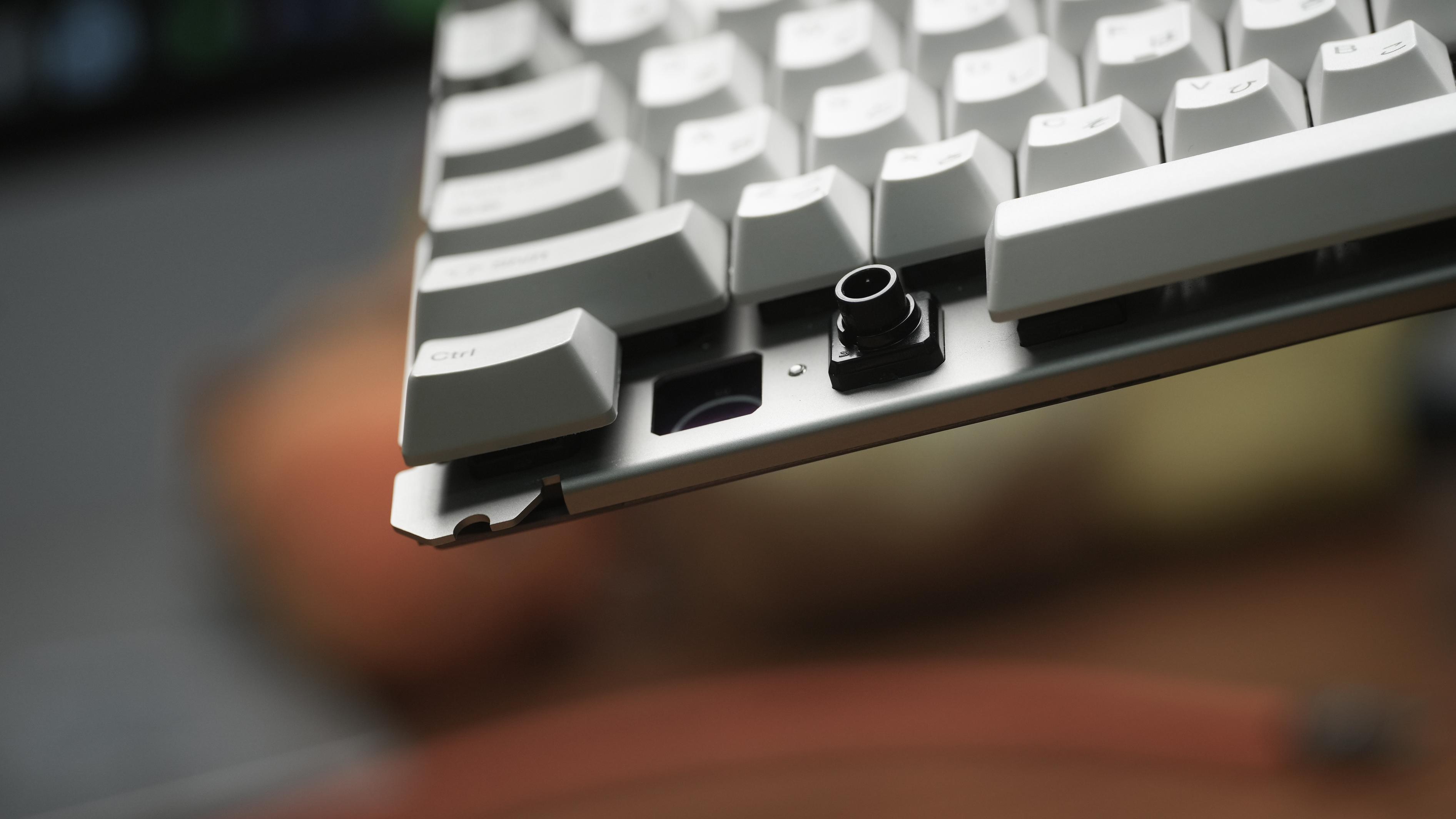 RF—8X by keyhub - A minimalist elegant housing for the Realforce R1 & R2 image 11