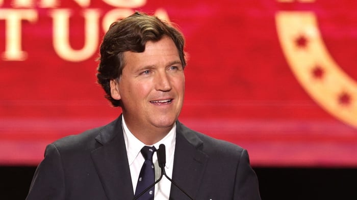 Tucker_Carlson