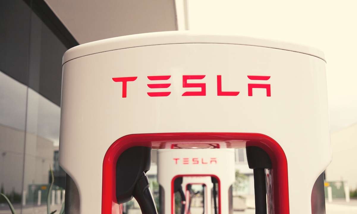 tesla_cover