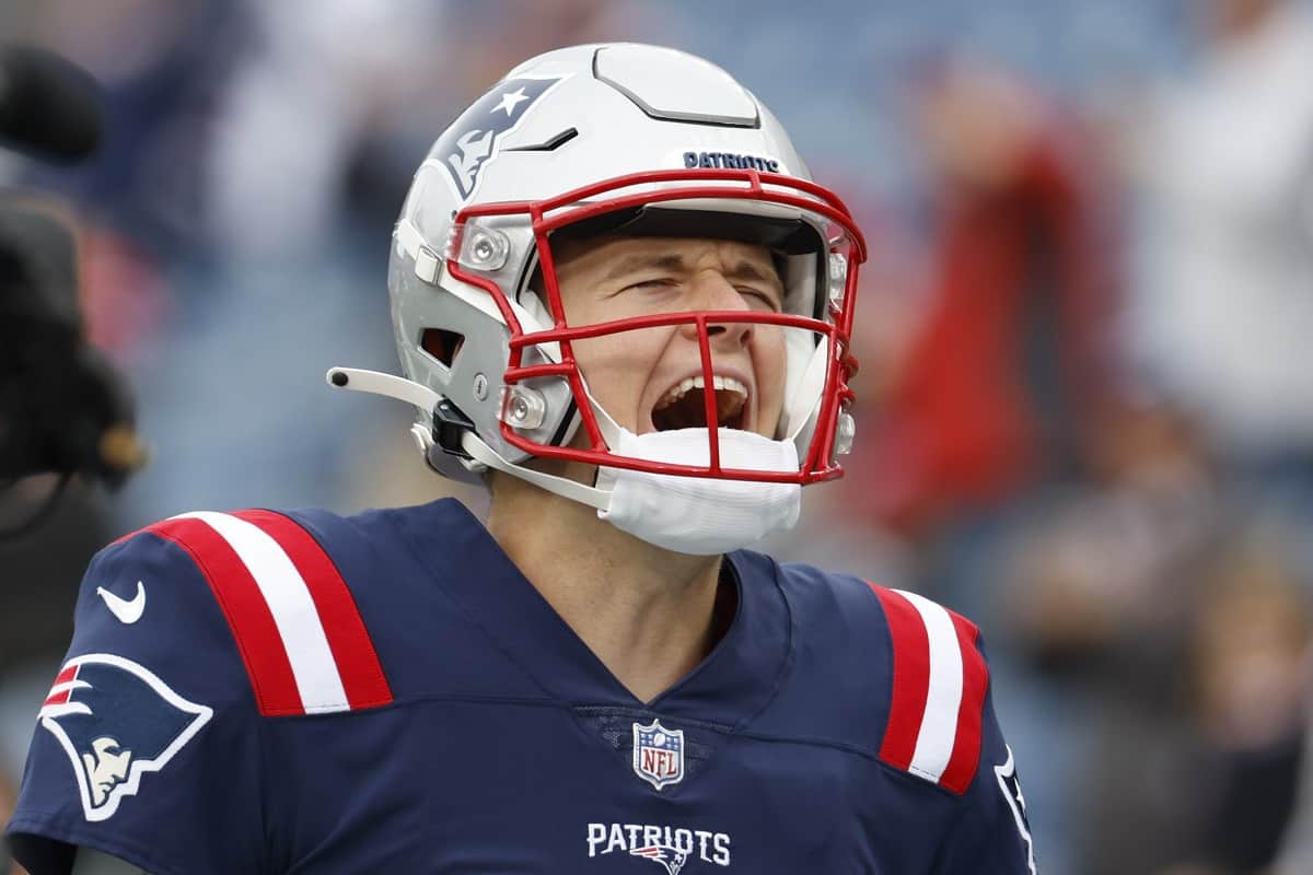 Browns Patriots Football