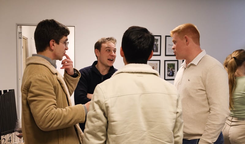 Pizza, wyn en planne: PleinRaad-leierskorps skop met energie en visie af