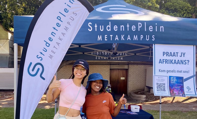 StudentePlein werf talle inkomende Maties as lede