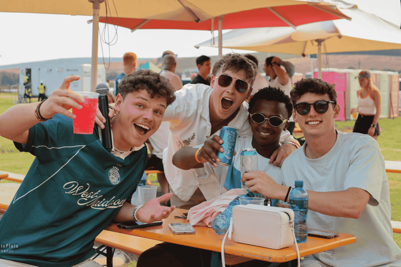 StudentePlein vier ons Moedertaal