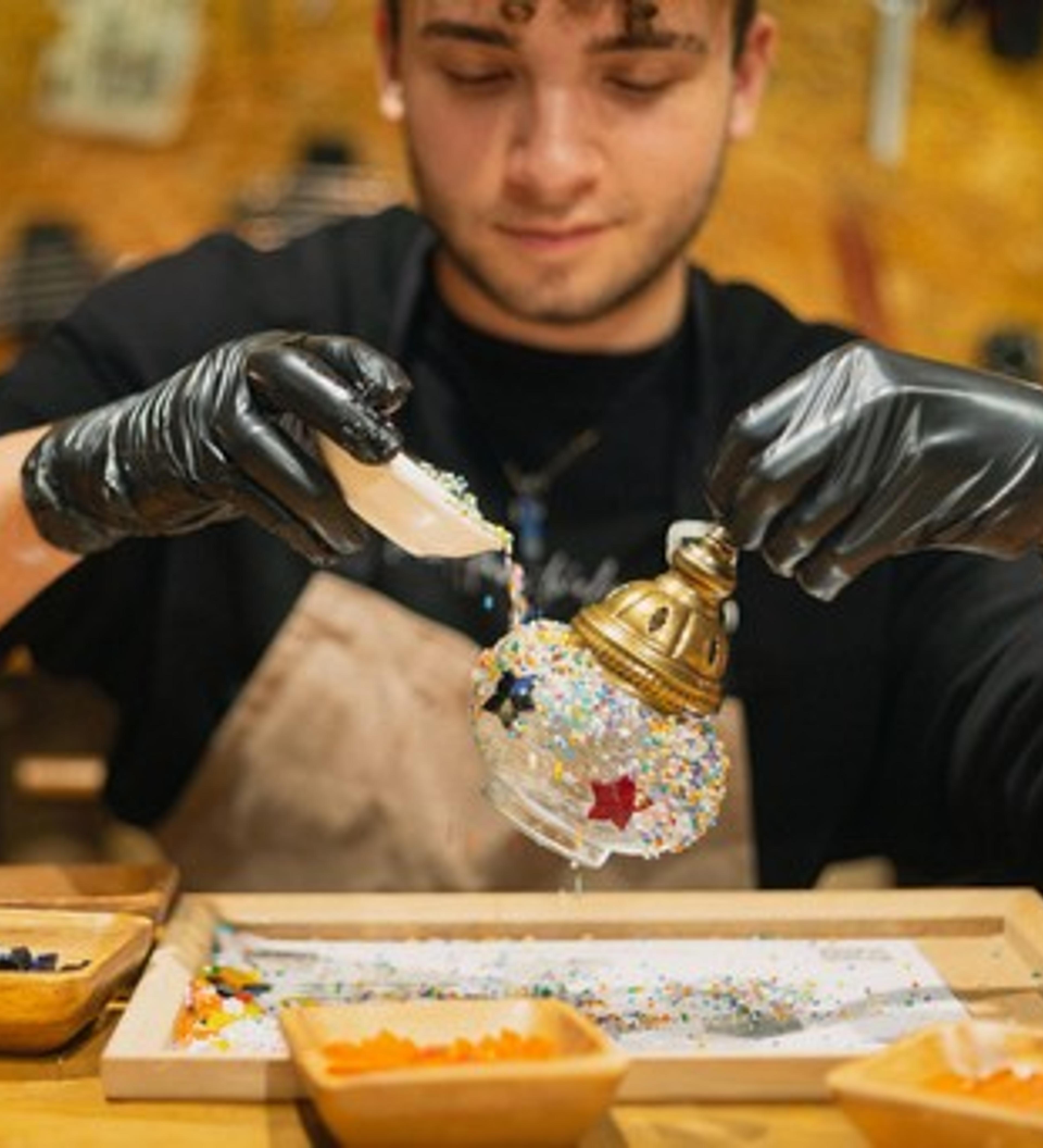 Perfume Making Workshop workshop image 2