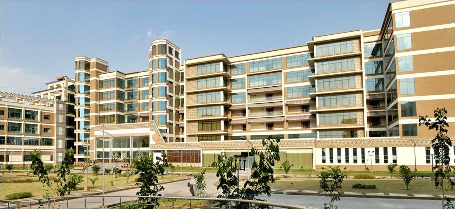 XLRI signs MoU with triple accredited French business school