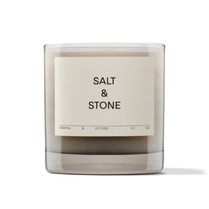 SALT&STONE Santal & Vetiver kvapni žvakė 240g