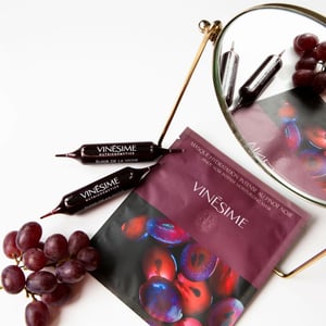 Vinesime Pinot Noir Hydration Sheet Mask – Vinesime drėkinanti lakštinė veido kaukė 20 ml