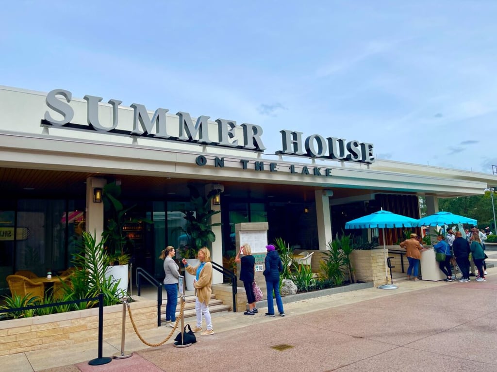 Summer House on the Lake at Disney Springs: Dining Review
