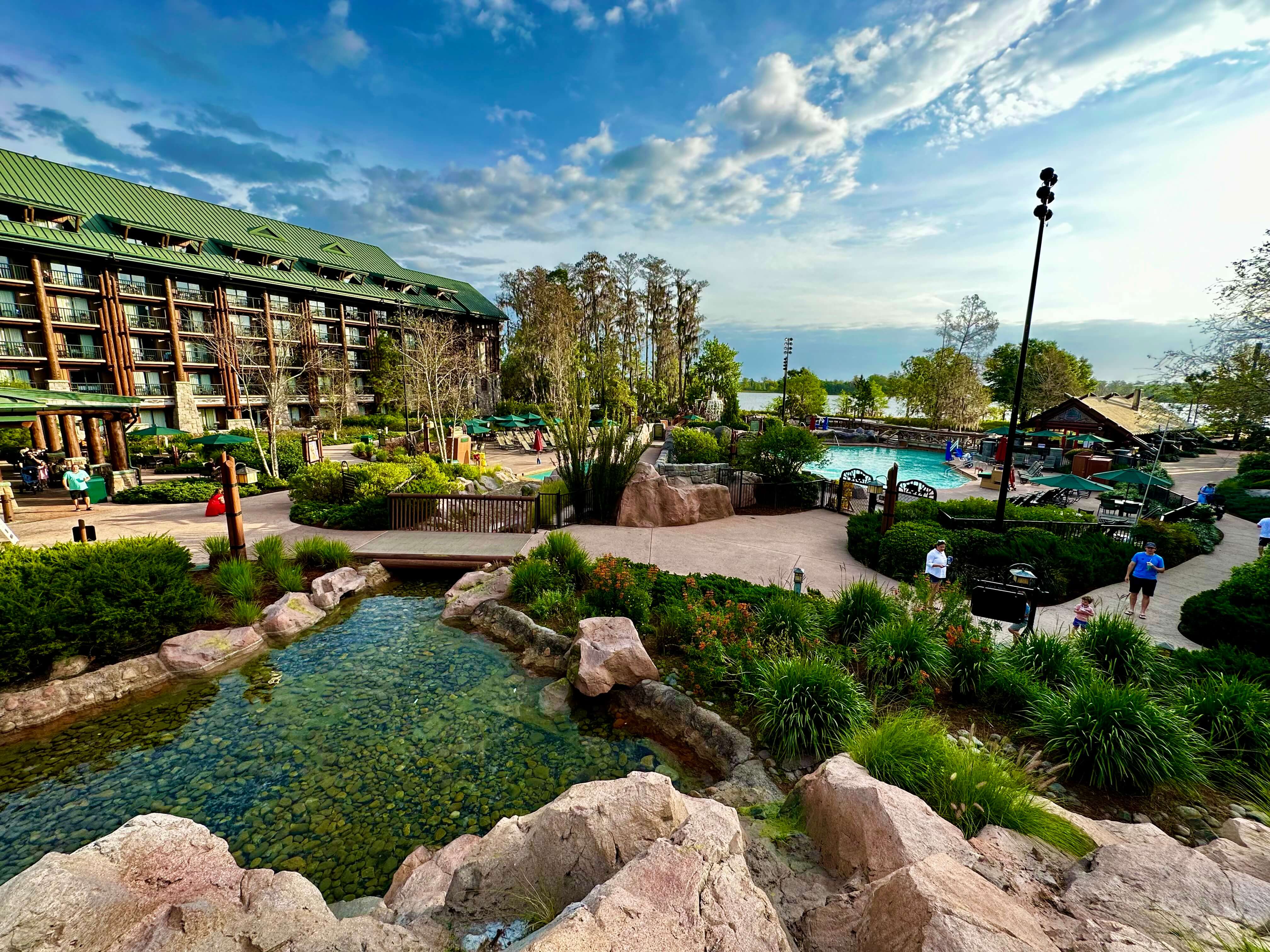 Exterior - Disney's Wilderness Lodge