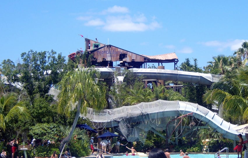 Crush N Gusher water slide attraction