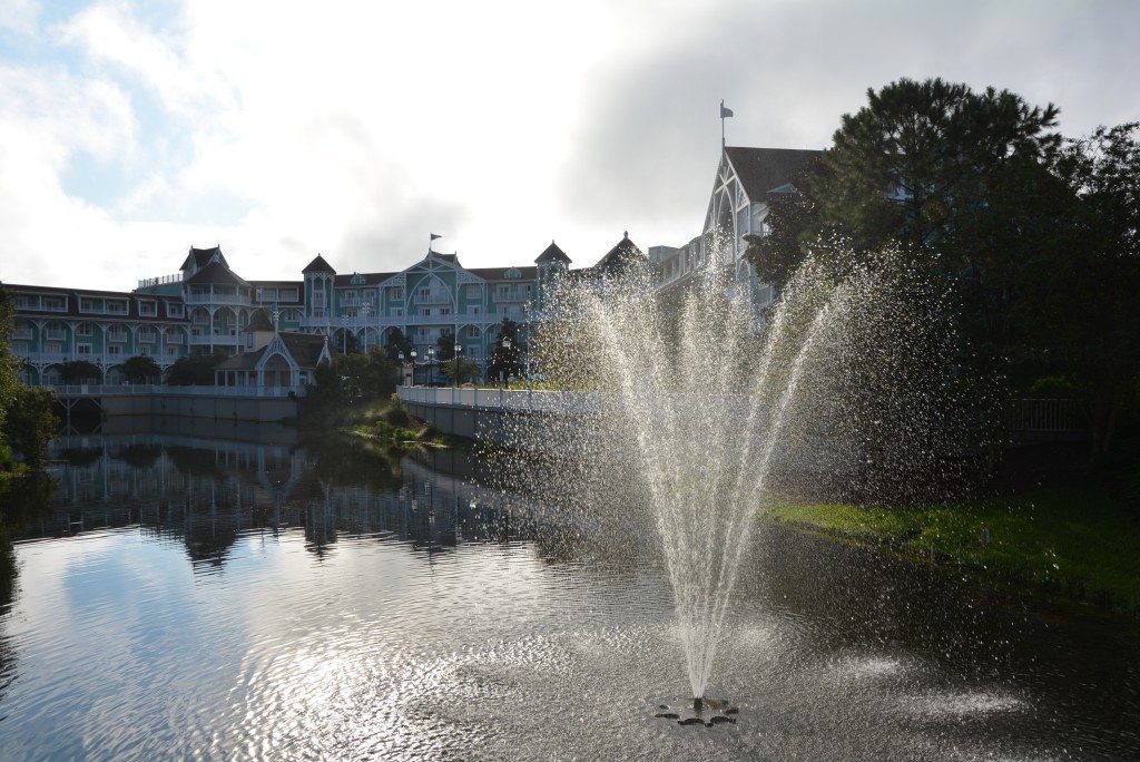 beach-club-from-the-side
